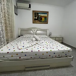 Boulevard Apartment