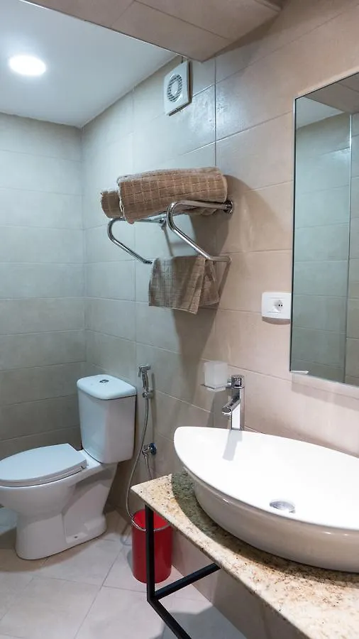 Andi Apartments Tirana 0*,